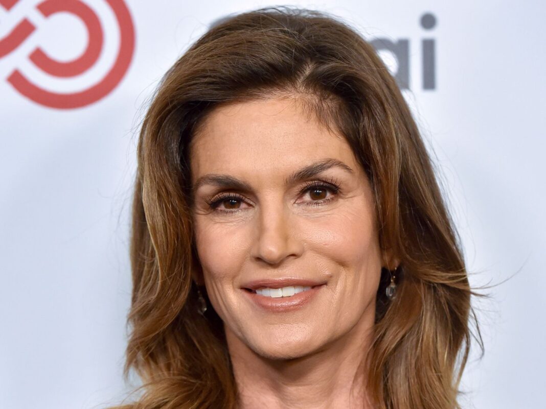 Cindy Crawford Plastic Surgery - With Before And After Photos