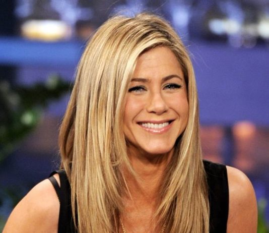 Jennifer Aniston Height, Weight, Age and Full Body Measurement jennifer aniston cover