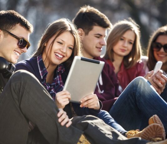 How Mobile Phones Make Your Life More Interesting- Making Unthinkable Things