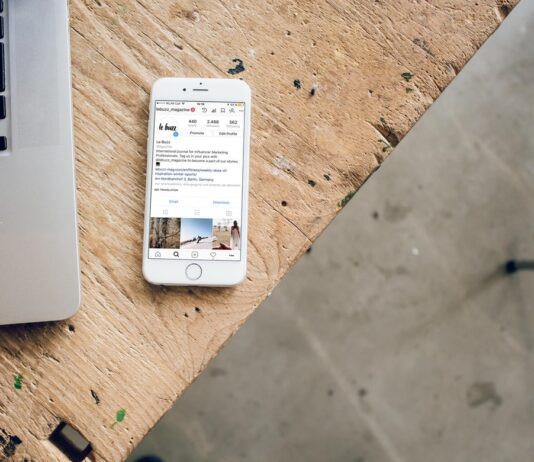 6 Things to Check Before Buying an International Phone Card