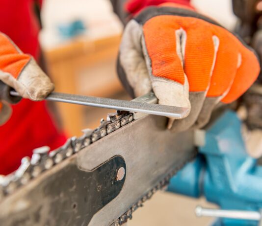 Does It Make Sense to Sharpen a Chainsaw Chain Yourself?