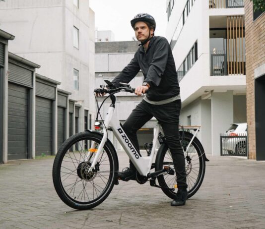 E-Bike rider
